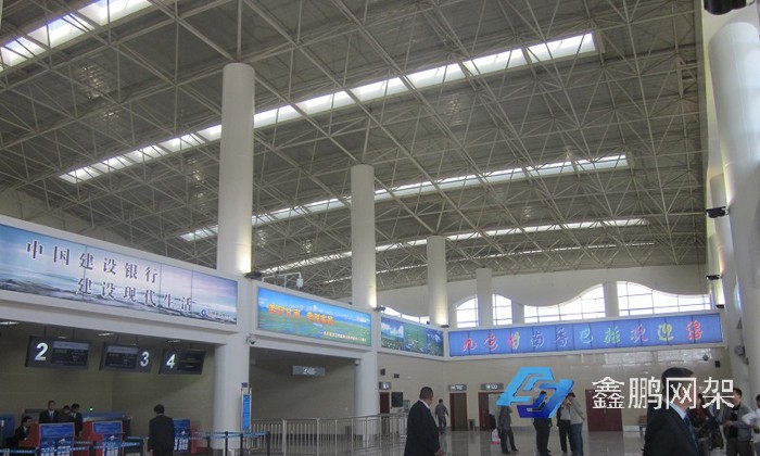 夏河機場航站樓網(wǎng)架屋面幕墻